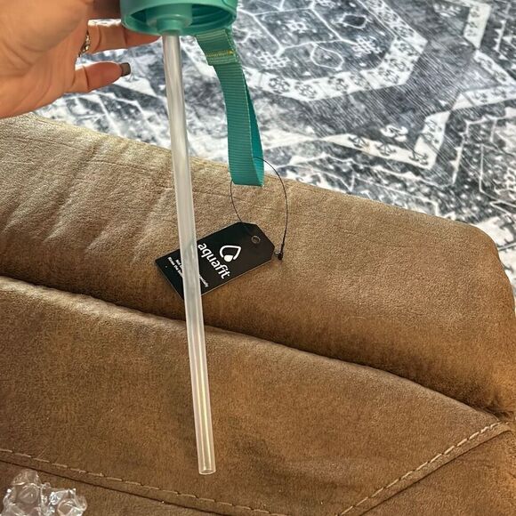 AQUAFIT 1 Gallon Water Bottle with Time Marker - Straw & Chug Lid - BPA Free Big - Picture 6 of 13